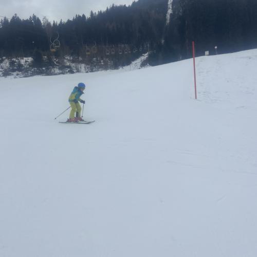 Kinder Ski fahren