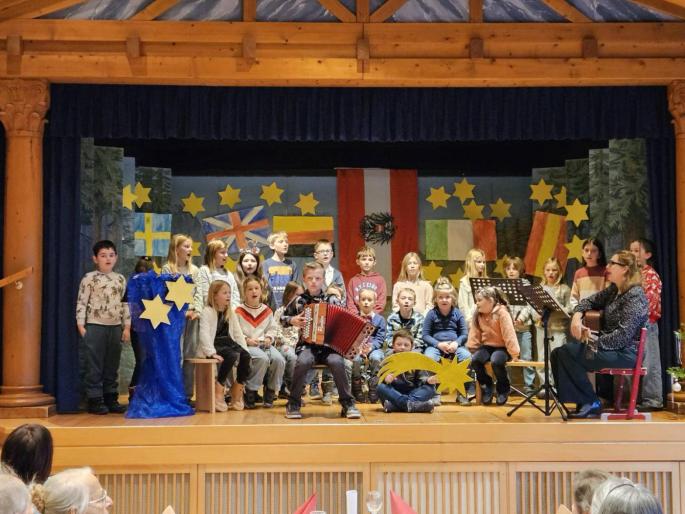 Kinder Bühne Advent