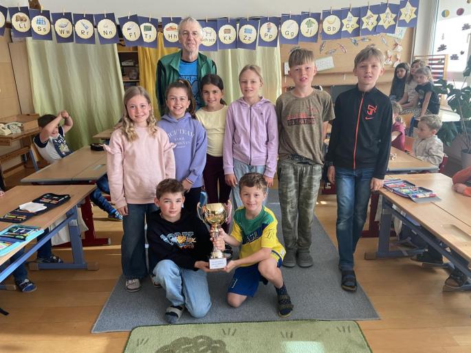 Schule Kinder
