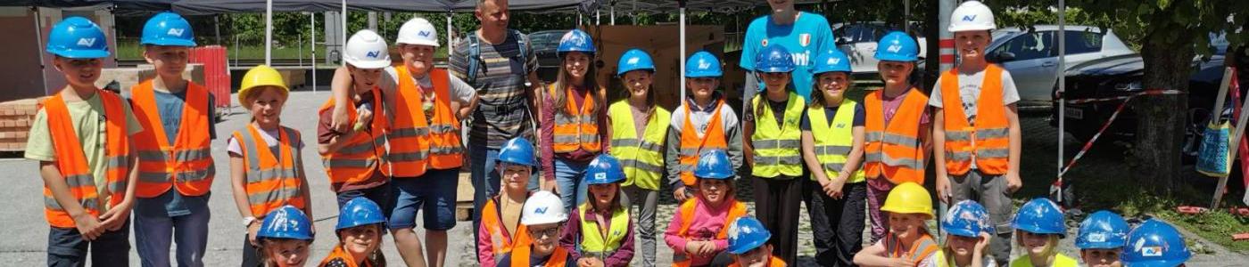 Kinder Baustelle