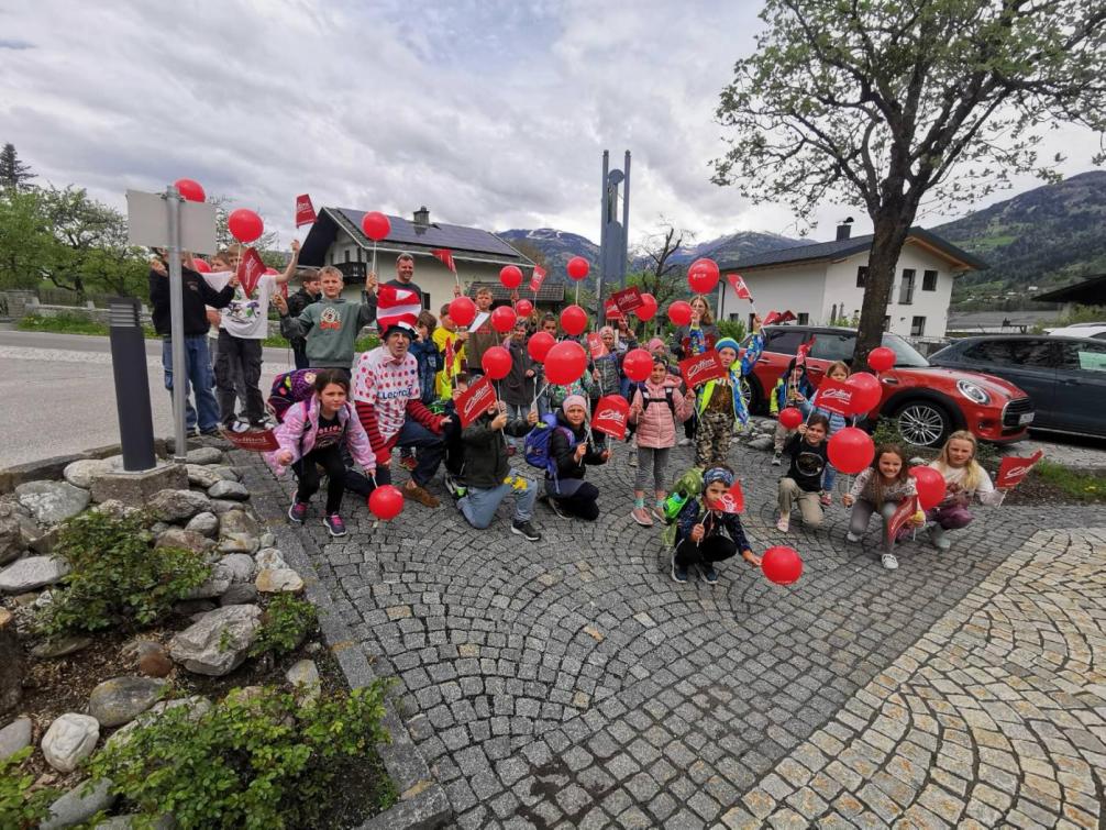 Kinder jubeln