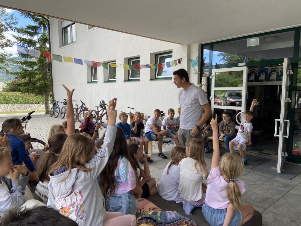 Kinder