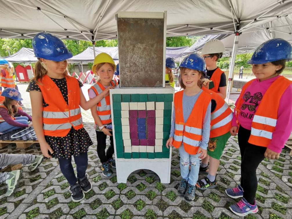 Kinder Achtung Baustelle