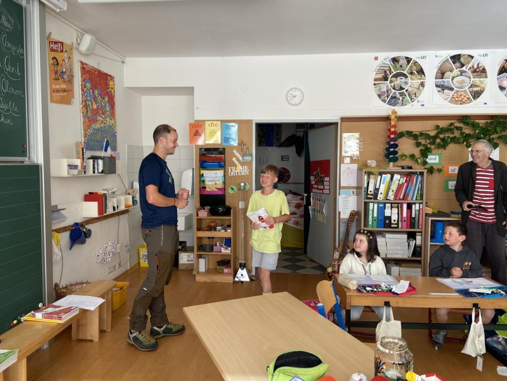 Kinder Schule